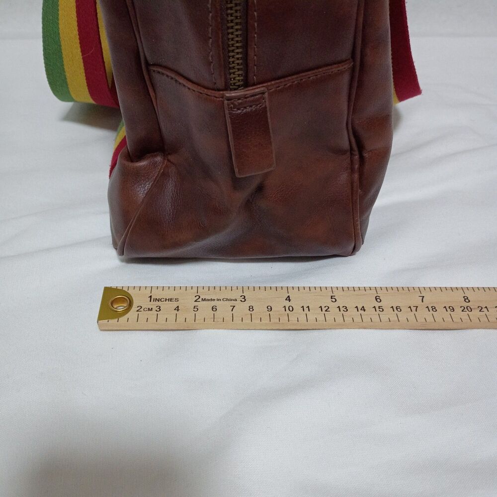 Vintage Billabong Rasta Jamaica Brown Bag Travel Purse 15 x 10 x 6 Faux Leather - Picture 7 of 10
